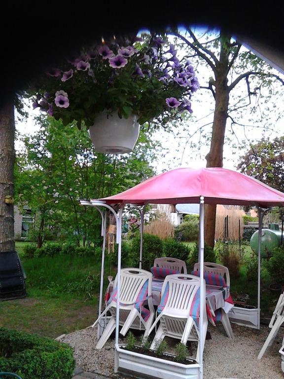 Holiday Home Harmony Brecht Exterior photo